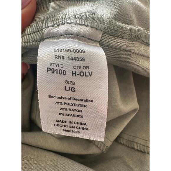 Adar Scrub Top Green V-Neck, Size L - Picture 3 of 5